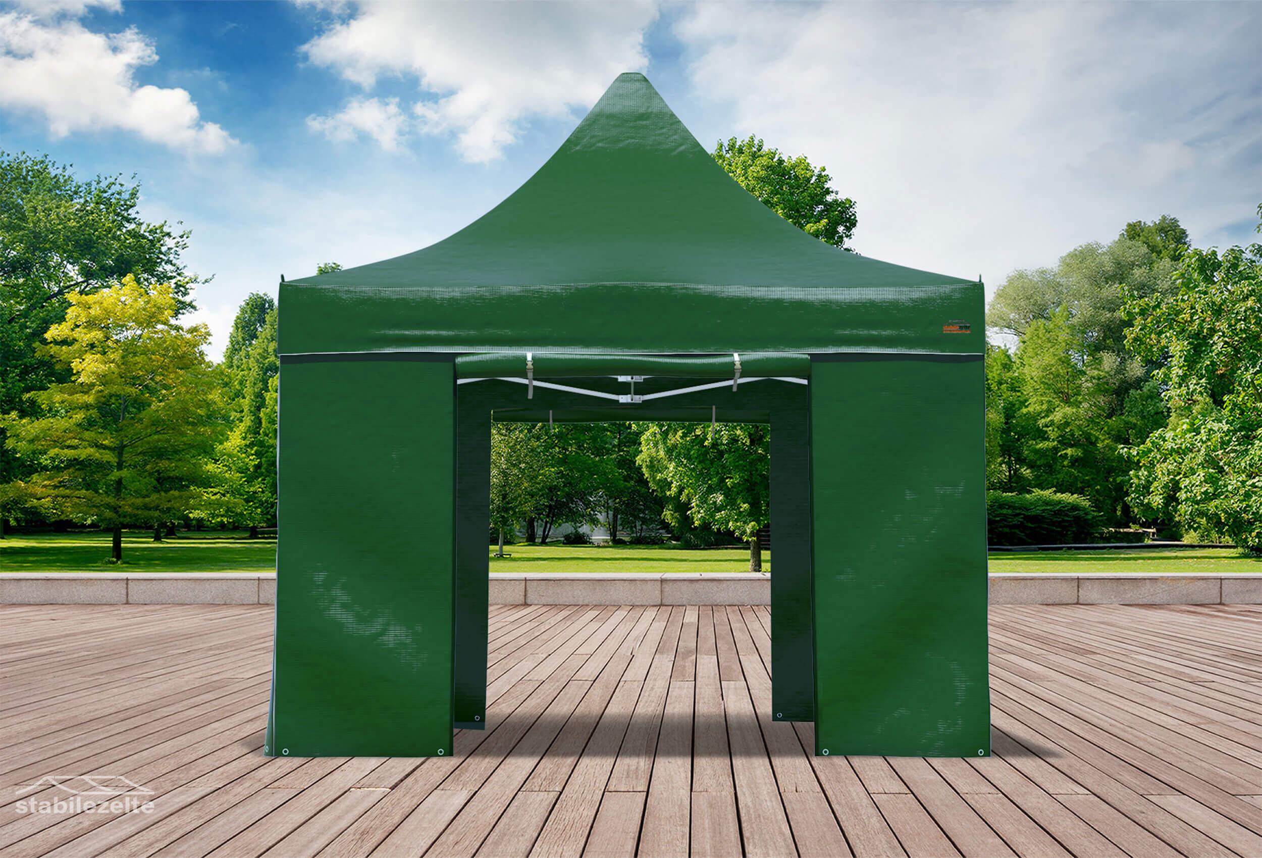 Grüner Faltpavillon mit geöffneten Türen 3 x 3m in einem Park