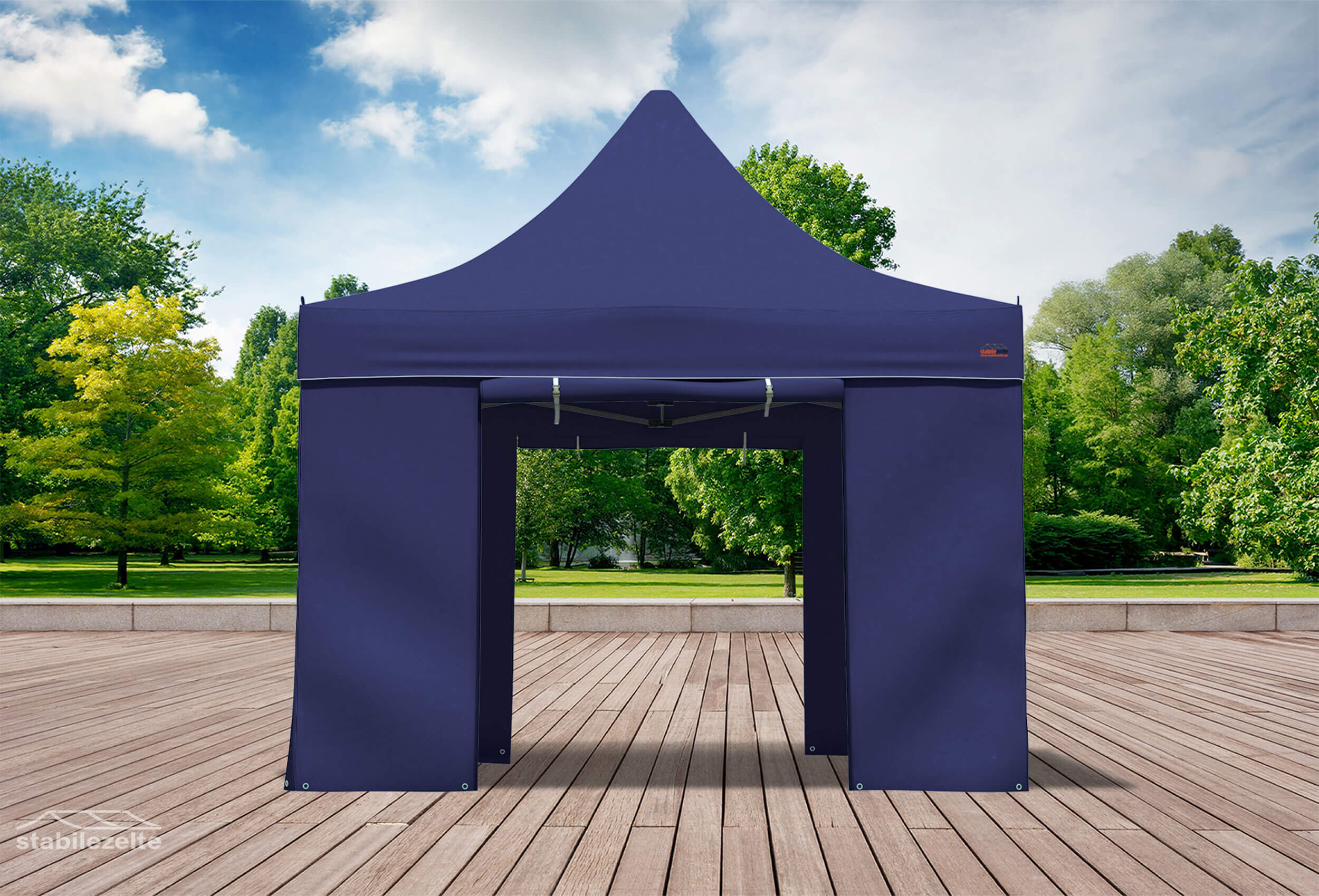 Blauer Faltpavillon mit geöffneten Türen 3 x 3m in einem Park