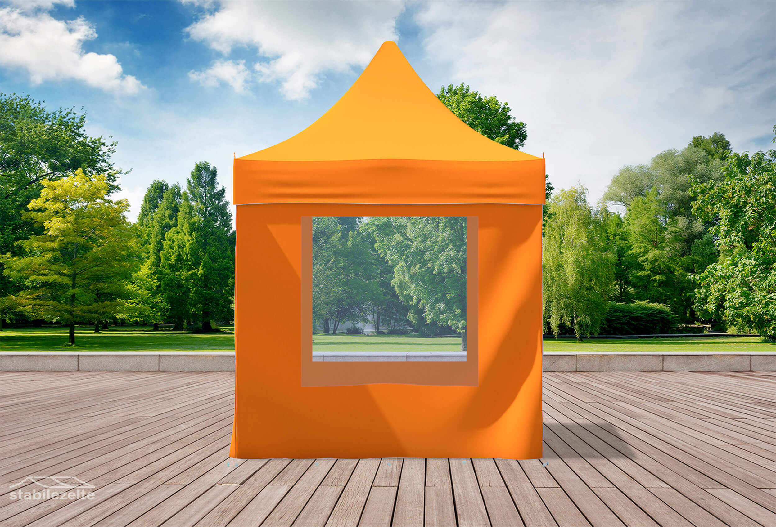 Orangener Faltpavillon mit Fenstern 2 x 2m in einem Park