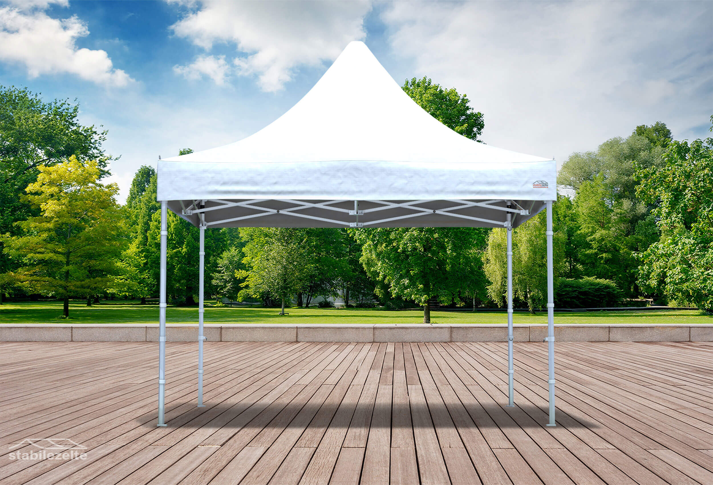 Weißer Faltpavillon ohne Seitenteile 3 x 3m in einem Park