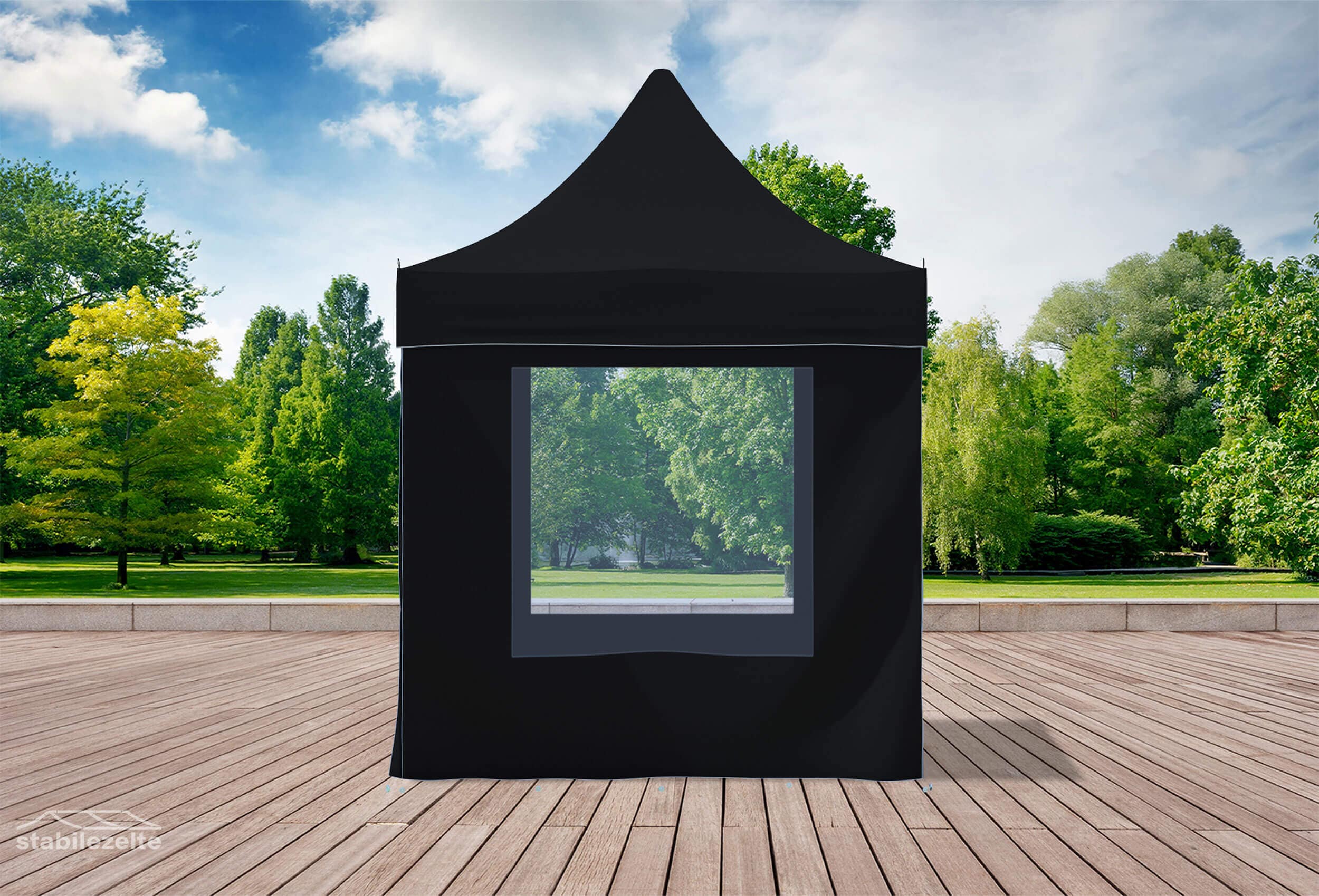 Schwarzer Faltpavillon mit Fenstern 2 x 2m in einem Park